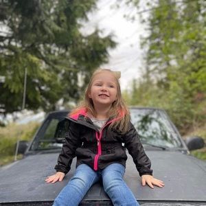 Meet your Posher, Alexis